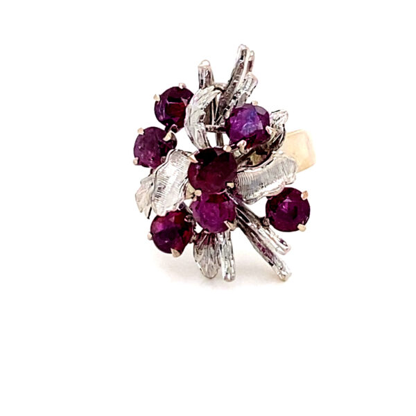 Lady’s Ruby Ring: 6.79g 18K White Gold - Image 4