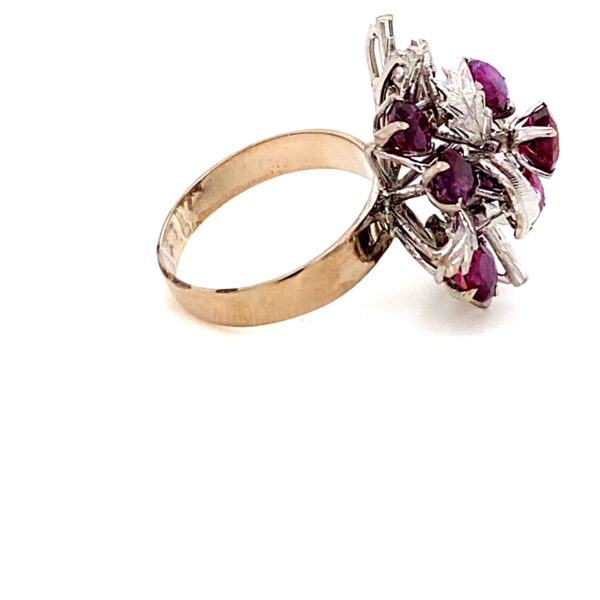 Lady’s Ruby Ring: 6.79g 18K White Gold - Image 2